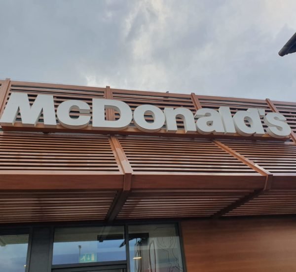 00036-Rezitt-Resin-Driveways-Manchester logo flooring installation